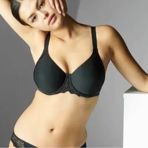 Very good used condition caresse 3D minimizer bra